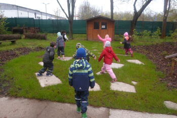 Unsere Spiel- und Aktions-Räume - ...Wir entdecken die Welt...